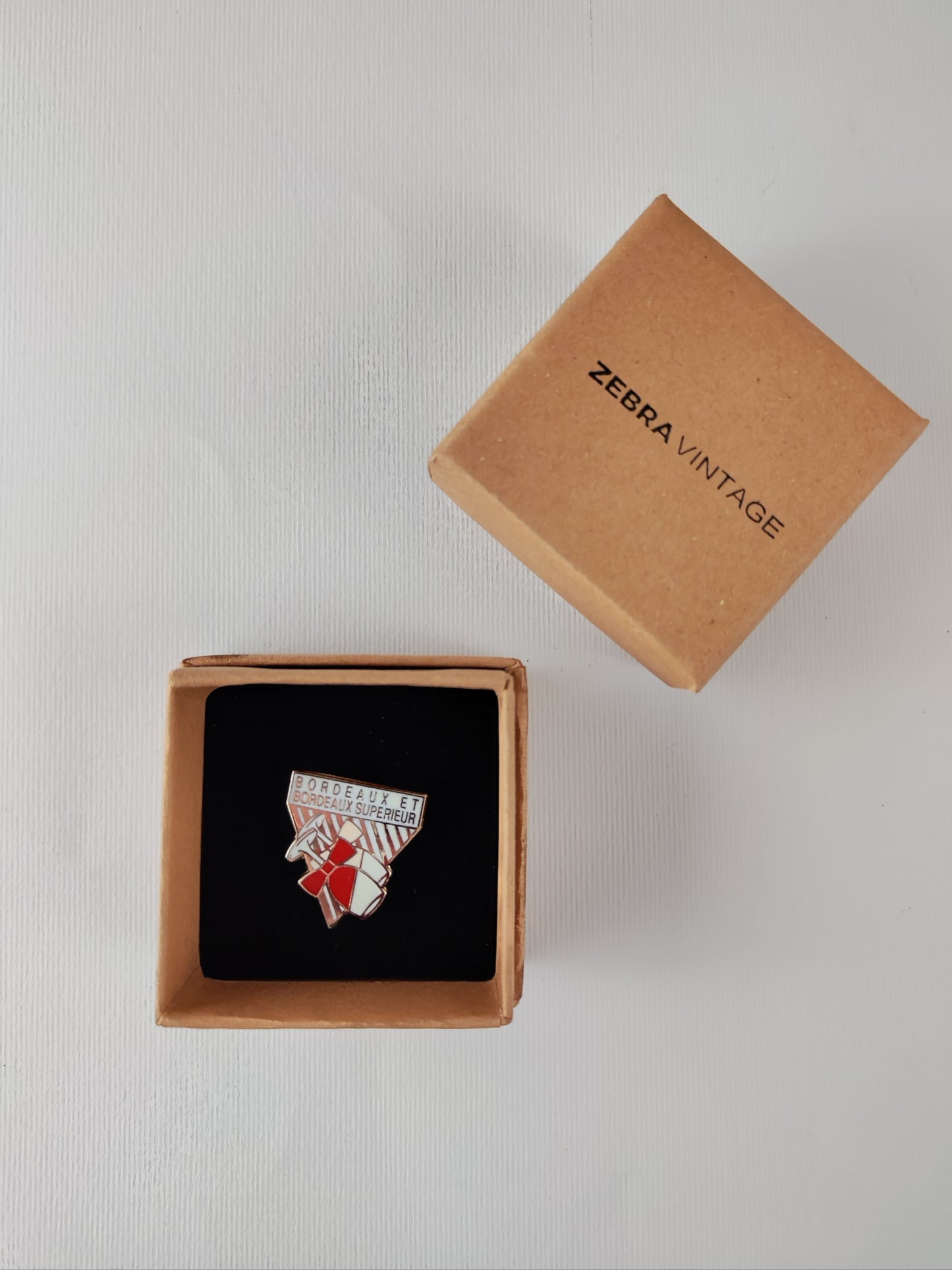 '80s Bordeaux Pin