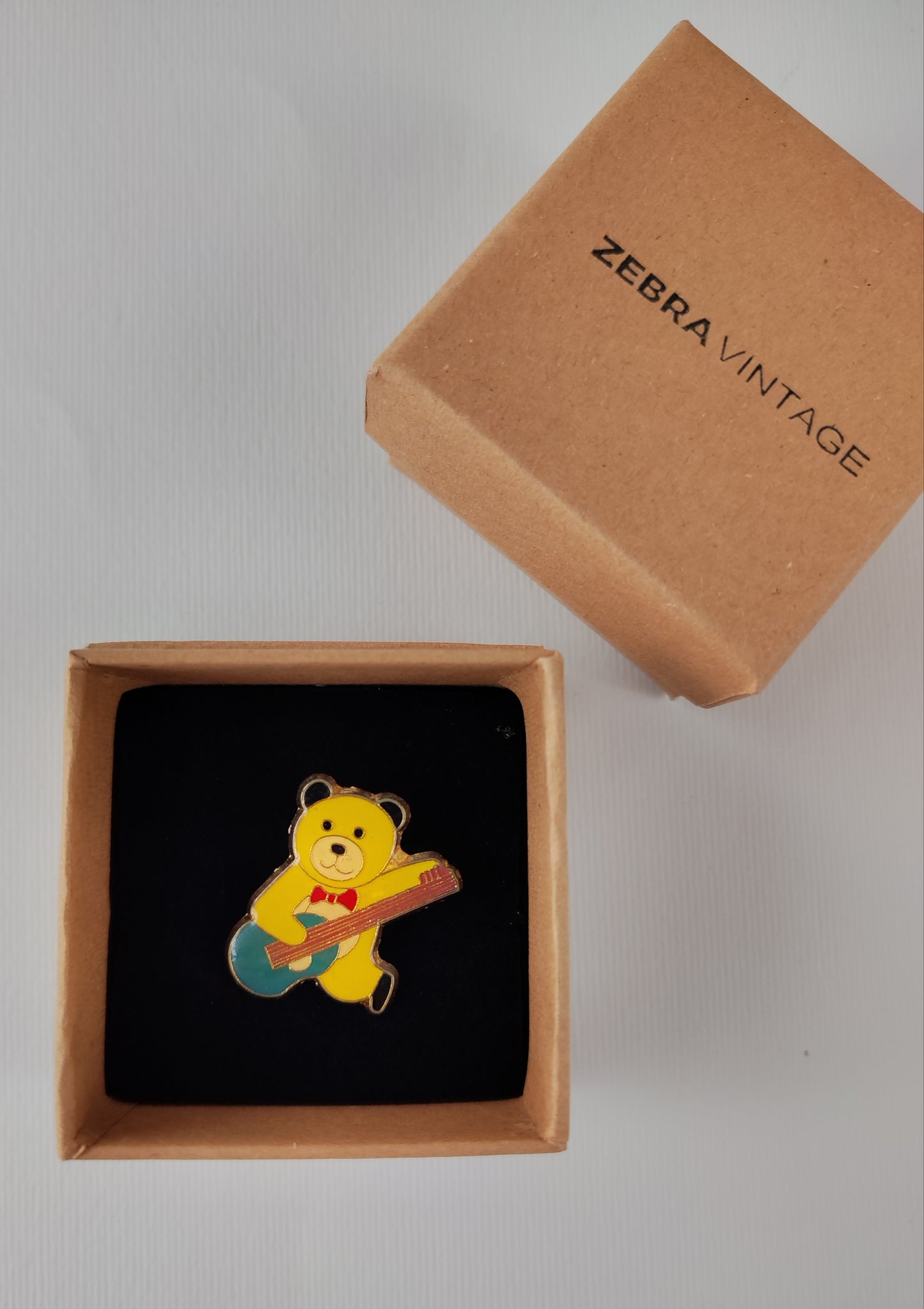 '80s Vintage Bear Pin