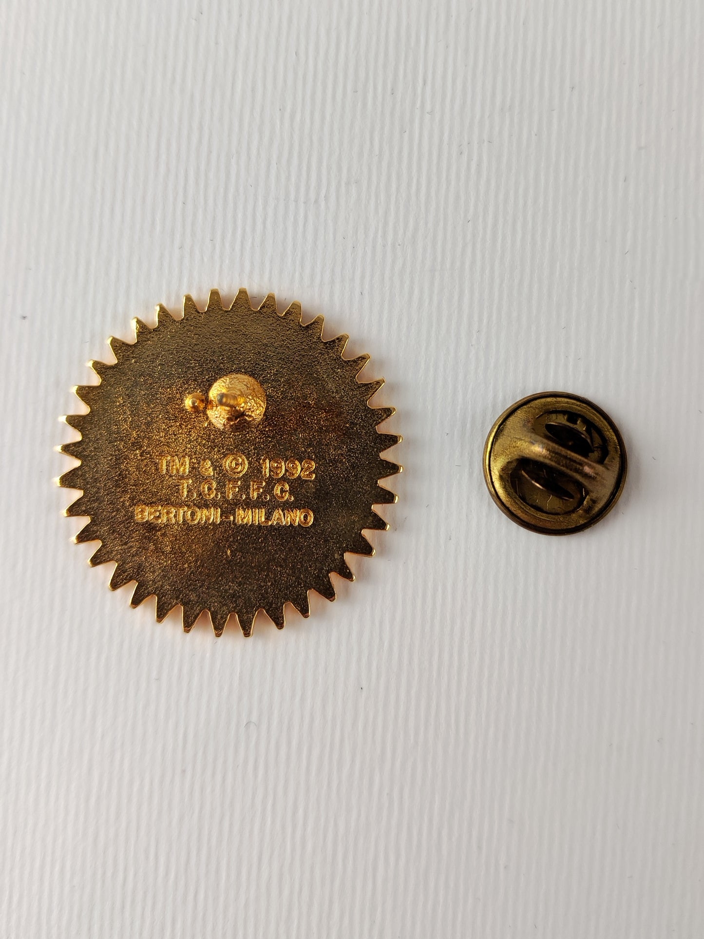 '90s The Simpsons Pin