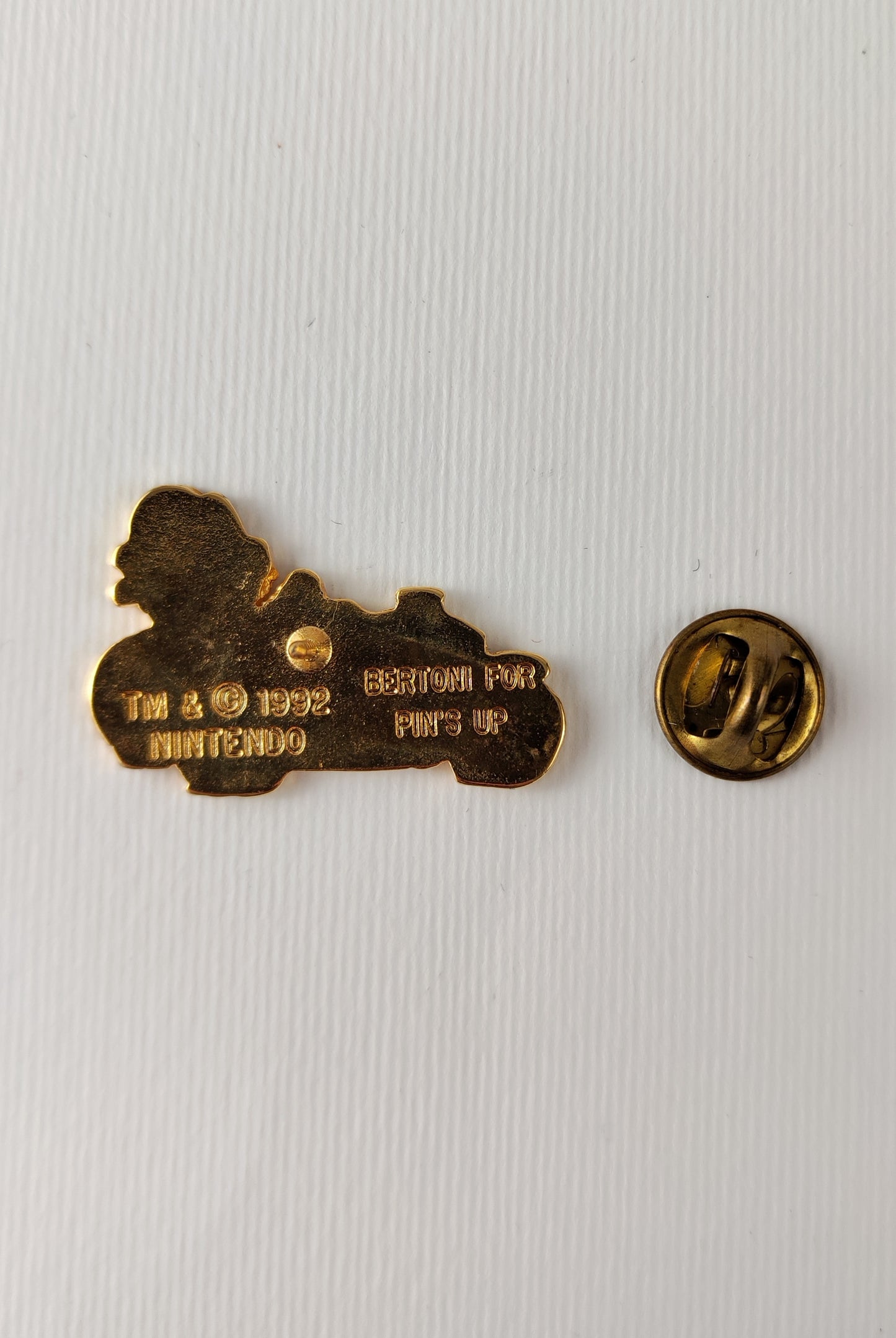 '90s Nintendo Supermario Pin