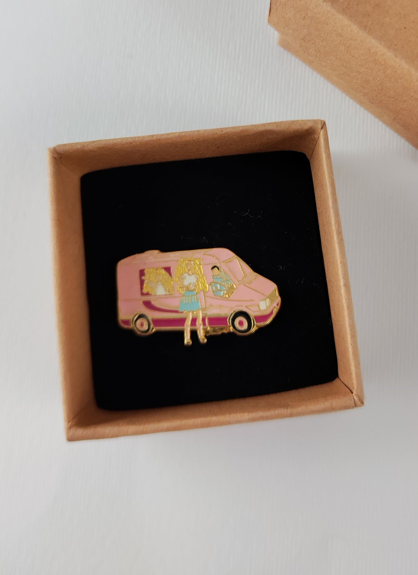 '90s Pink Wagon Pin
