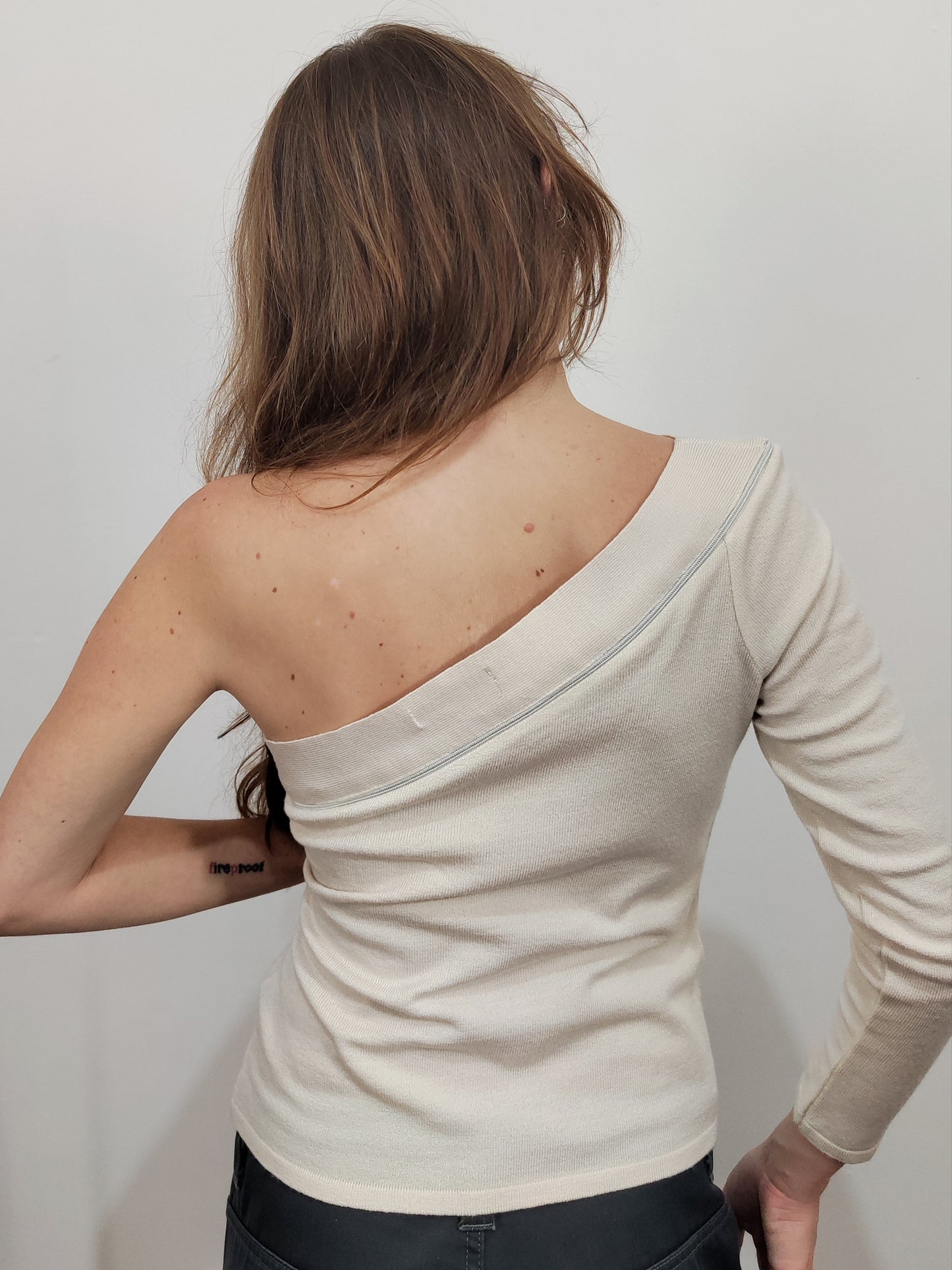 '90s One Shoulder Top - Size L