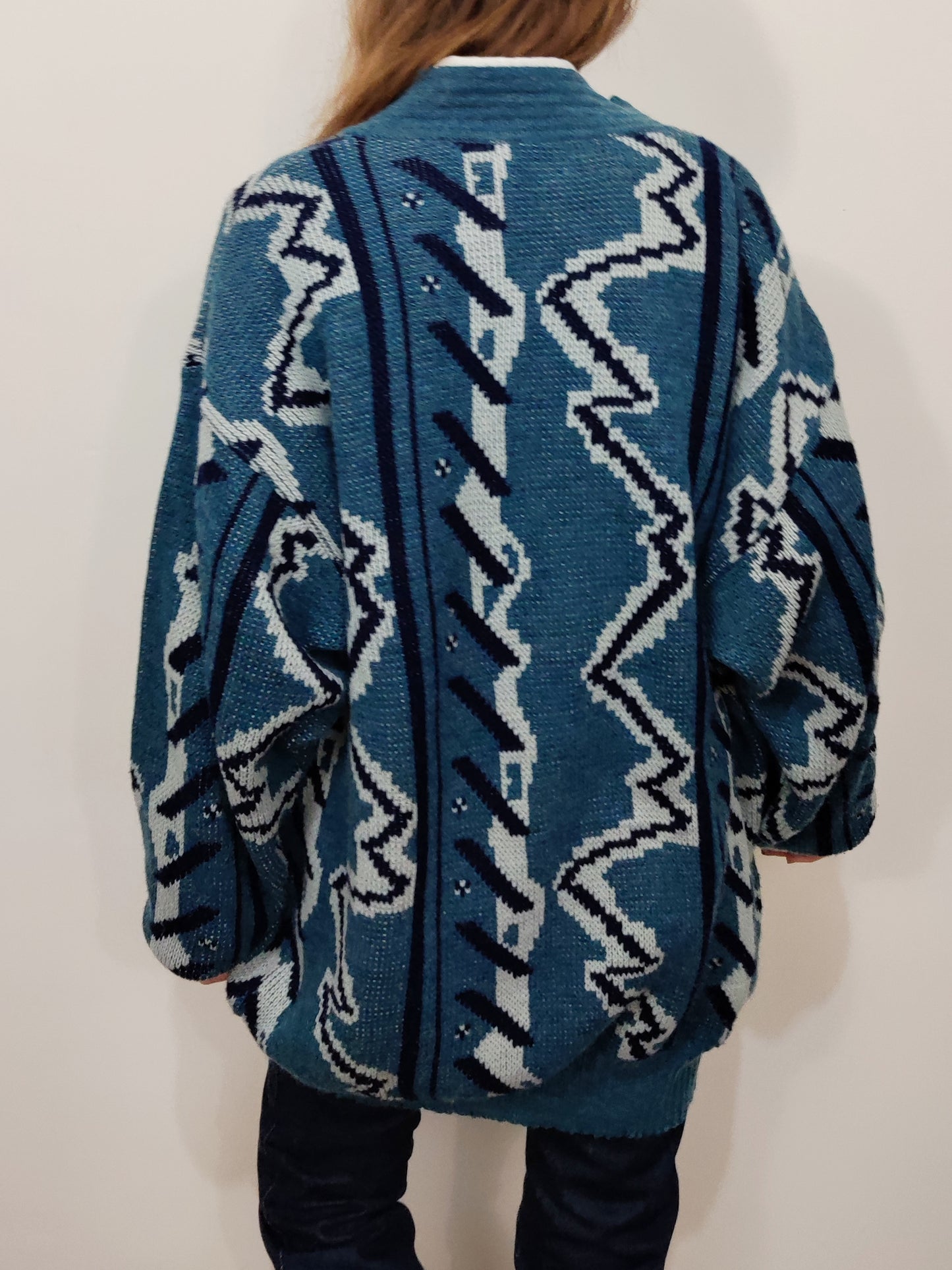 V-Neck Pullover