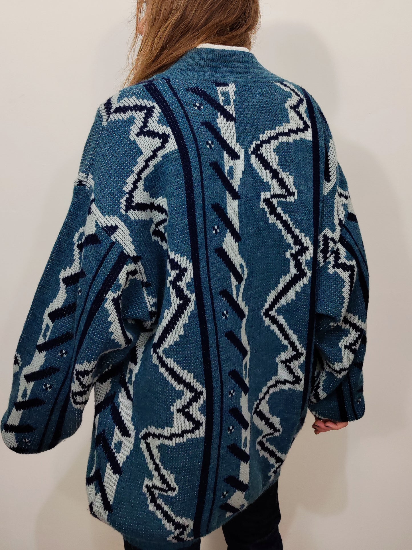 V-Neck Pullover
