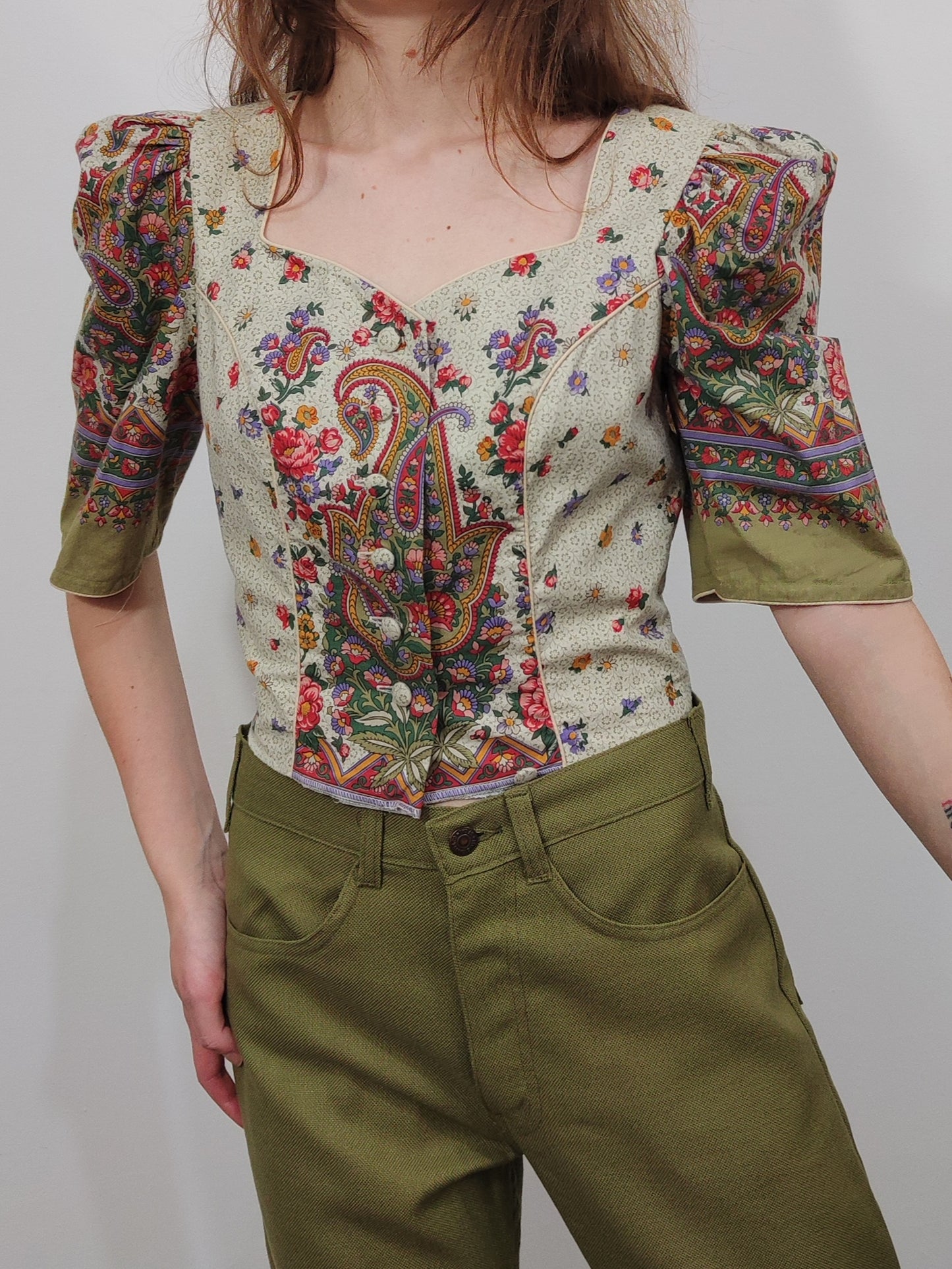 Vintage Top Island