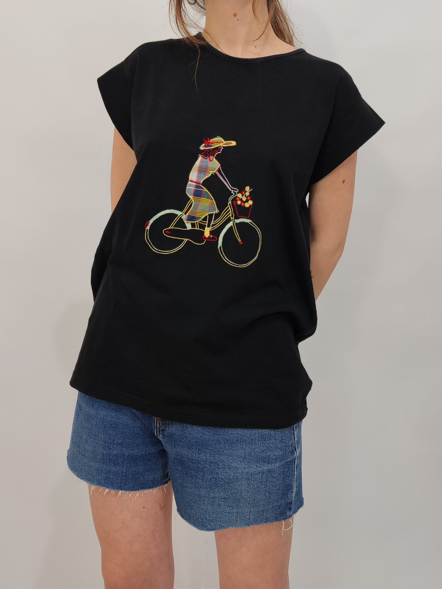 '80s Embroiedered Cycle Top