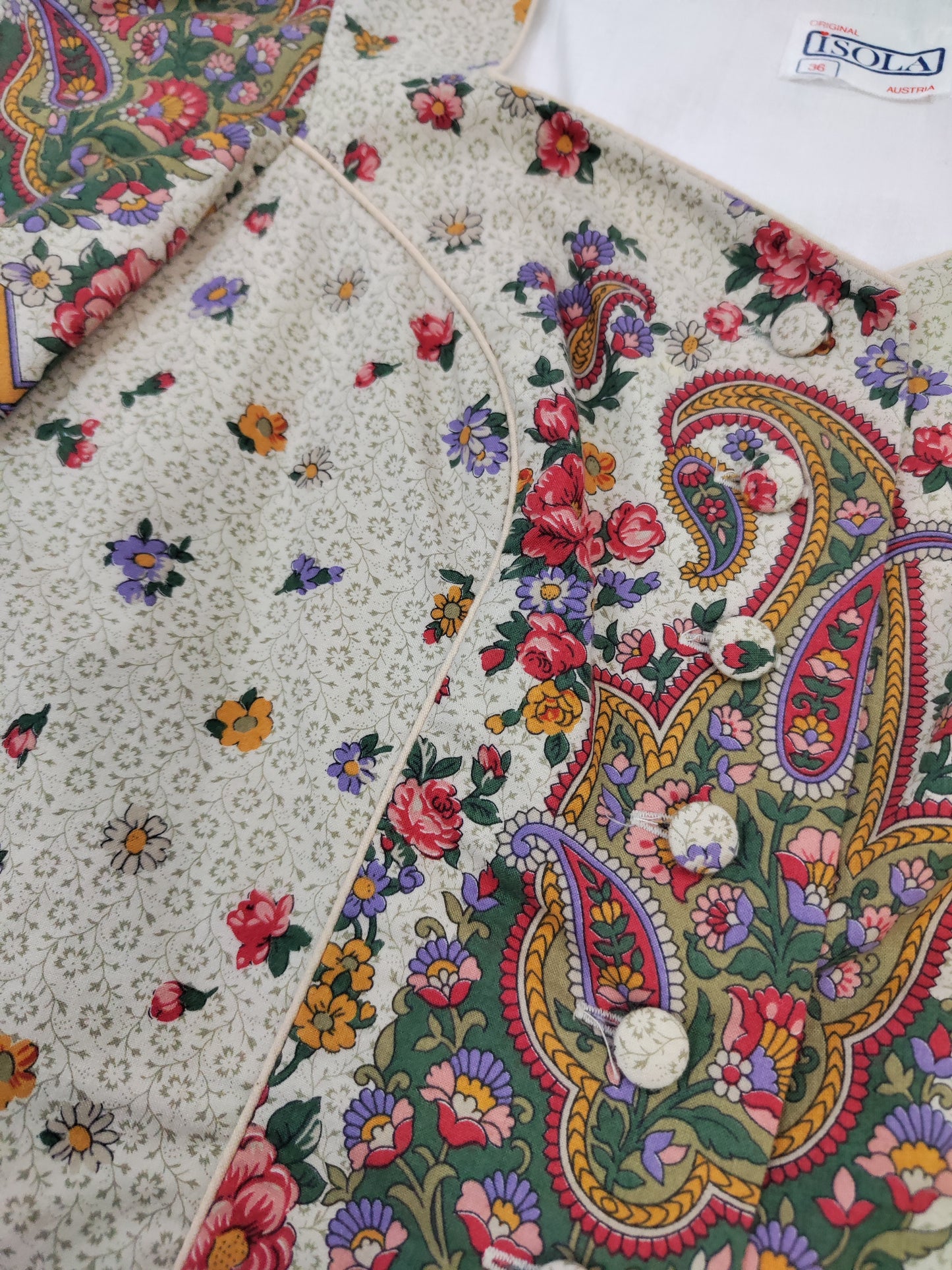 Vintage Top Island