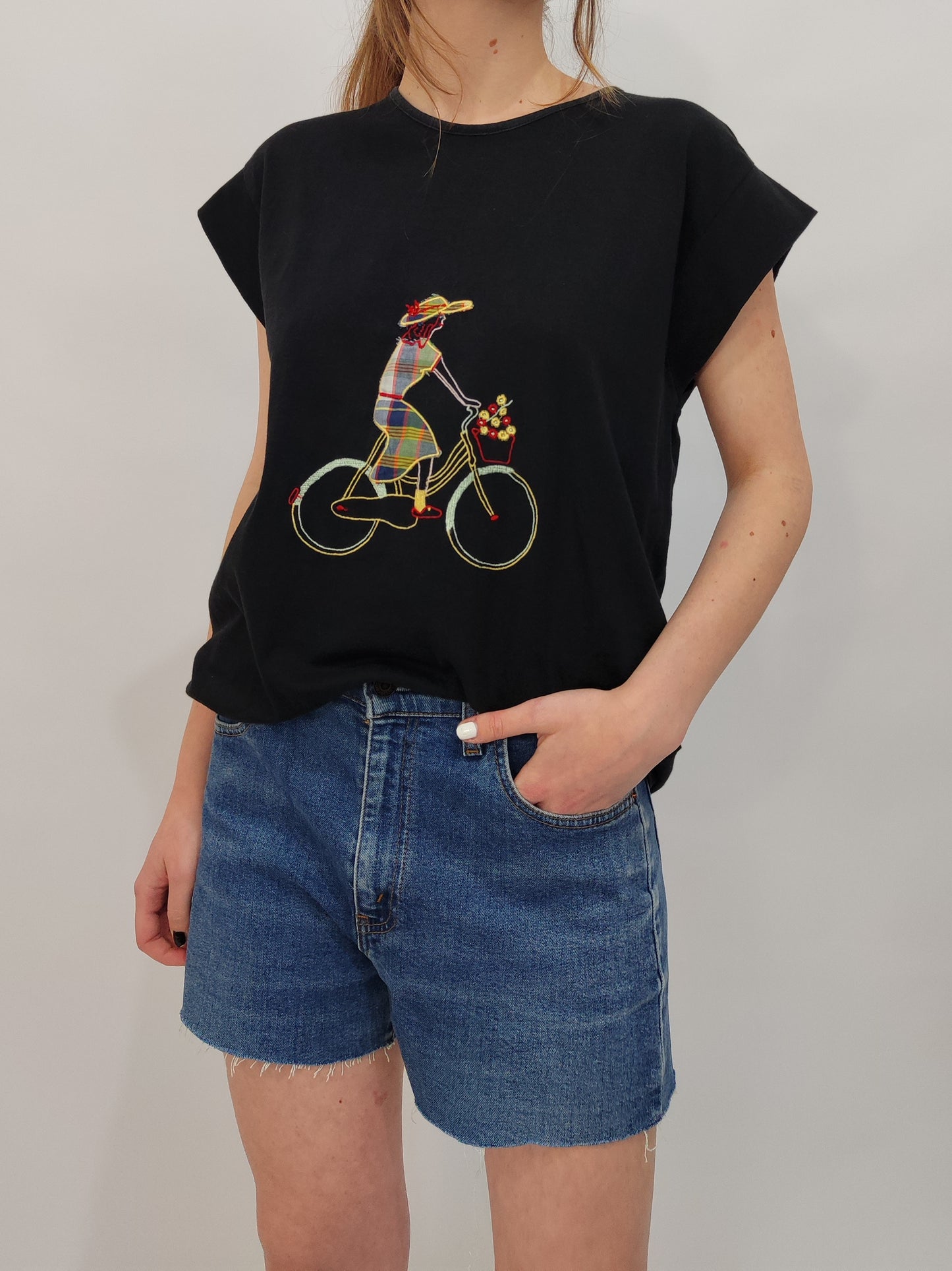 '80s Embroiedered Cycle Top