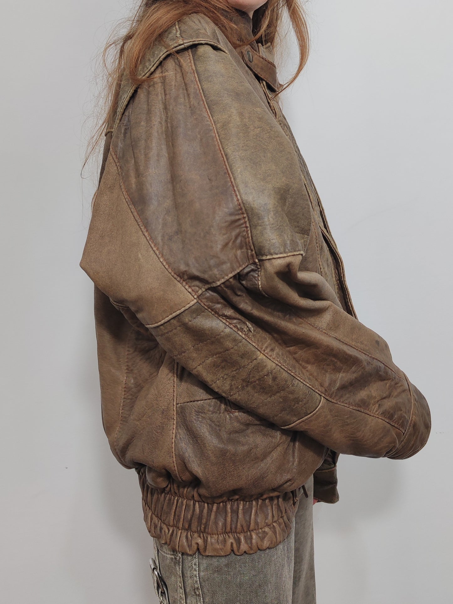 '80s Distressed Leather Bomber - Def.