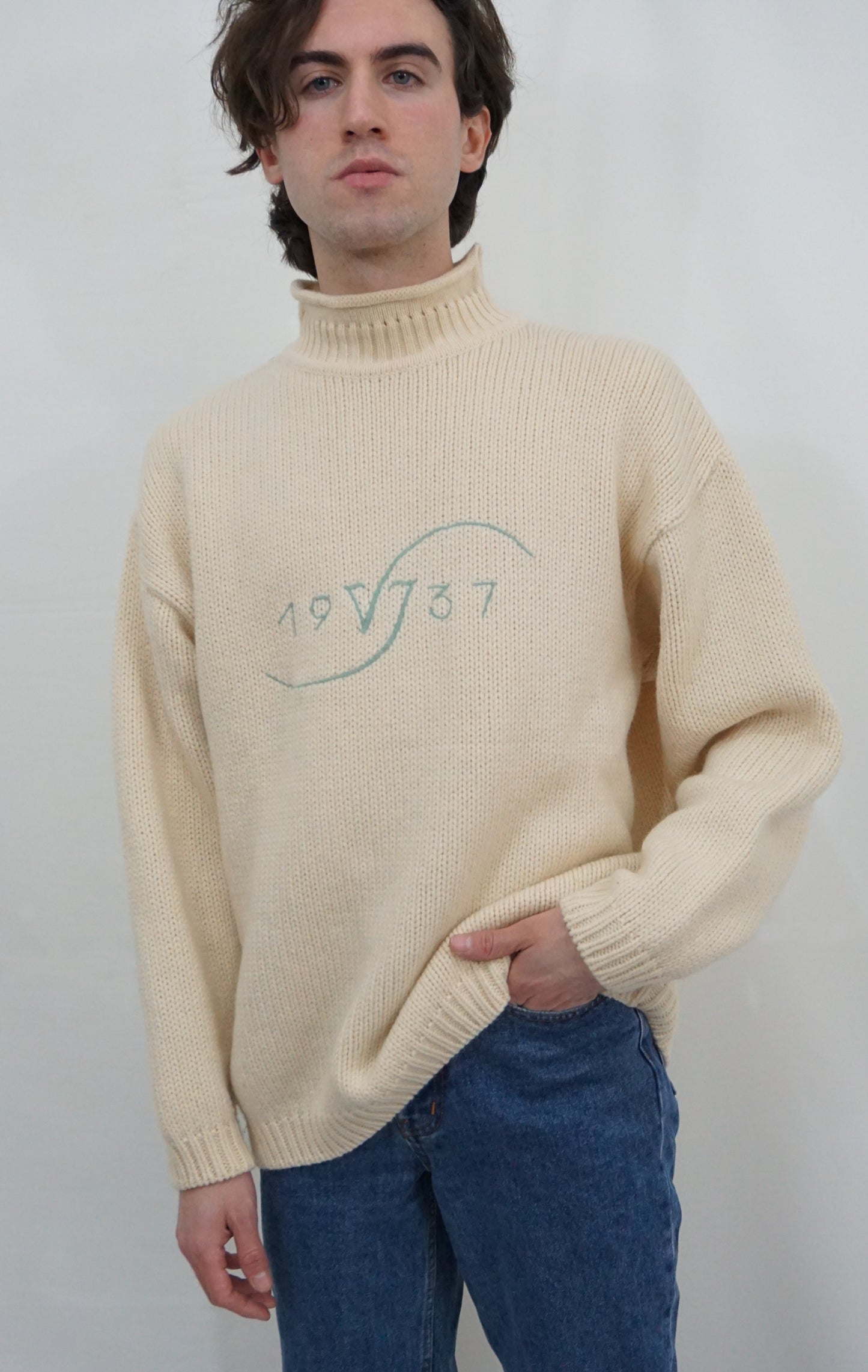 1937 Vintage Pullover