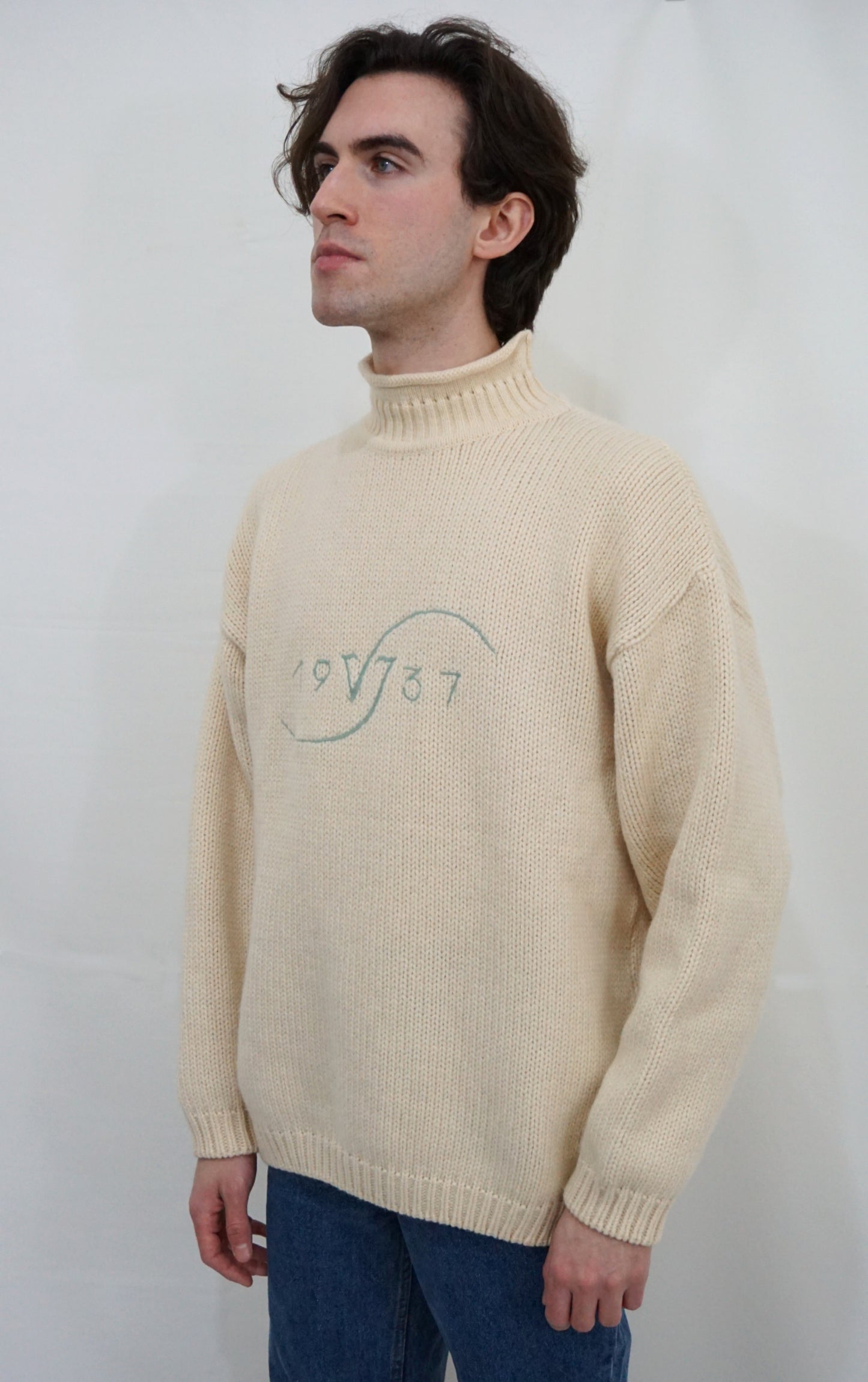 1937 Vintage Pullover