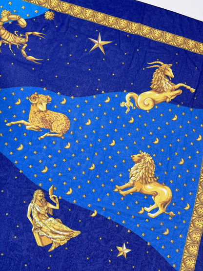 Sciarpa lunga velata con stampa Zodiaco