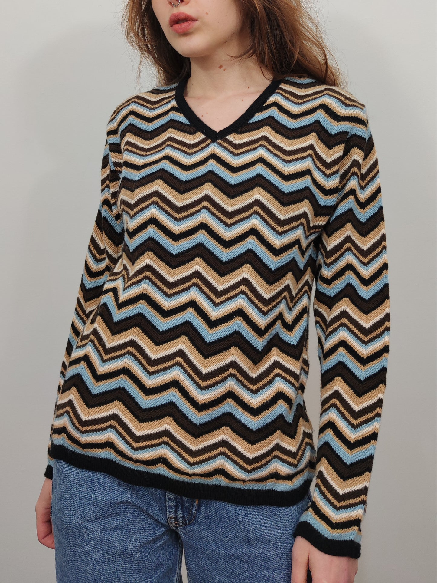 V-Neck Jumper