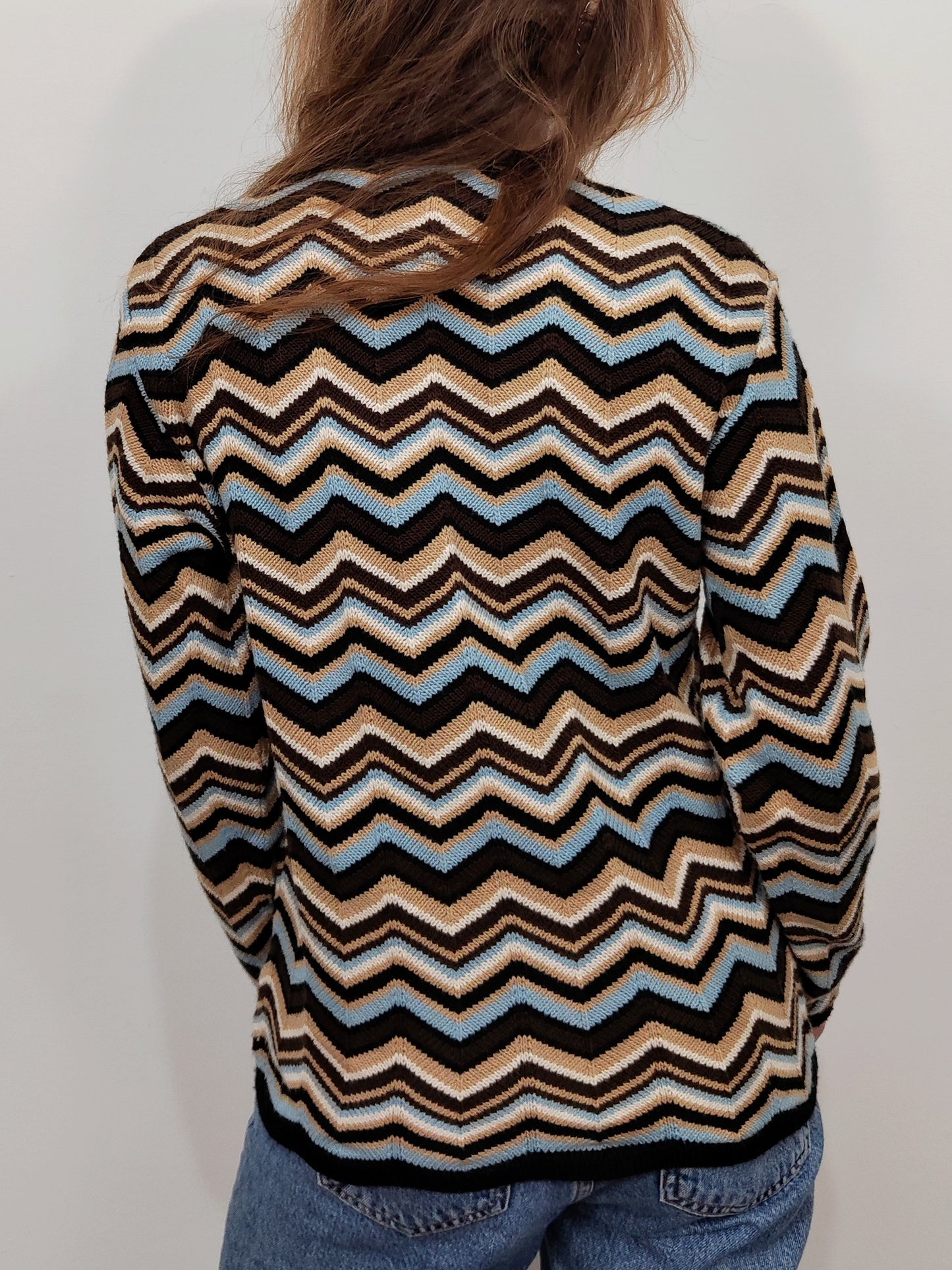 V-Neck Jumper