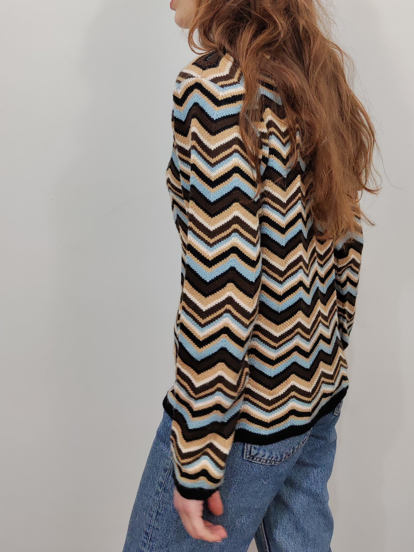 V-Neck Jumper