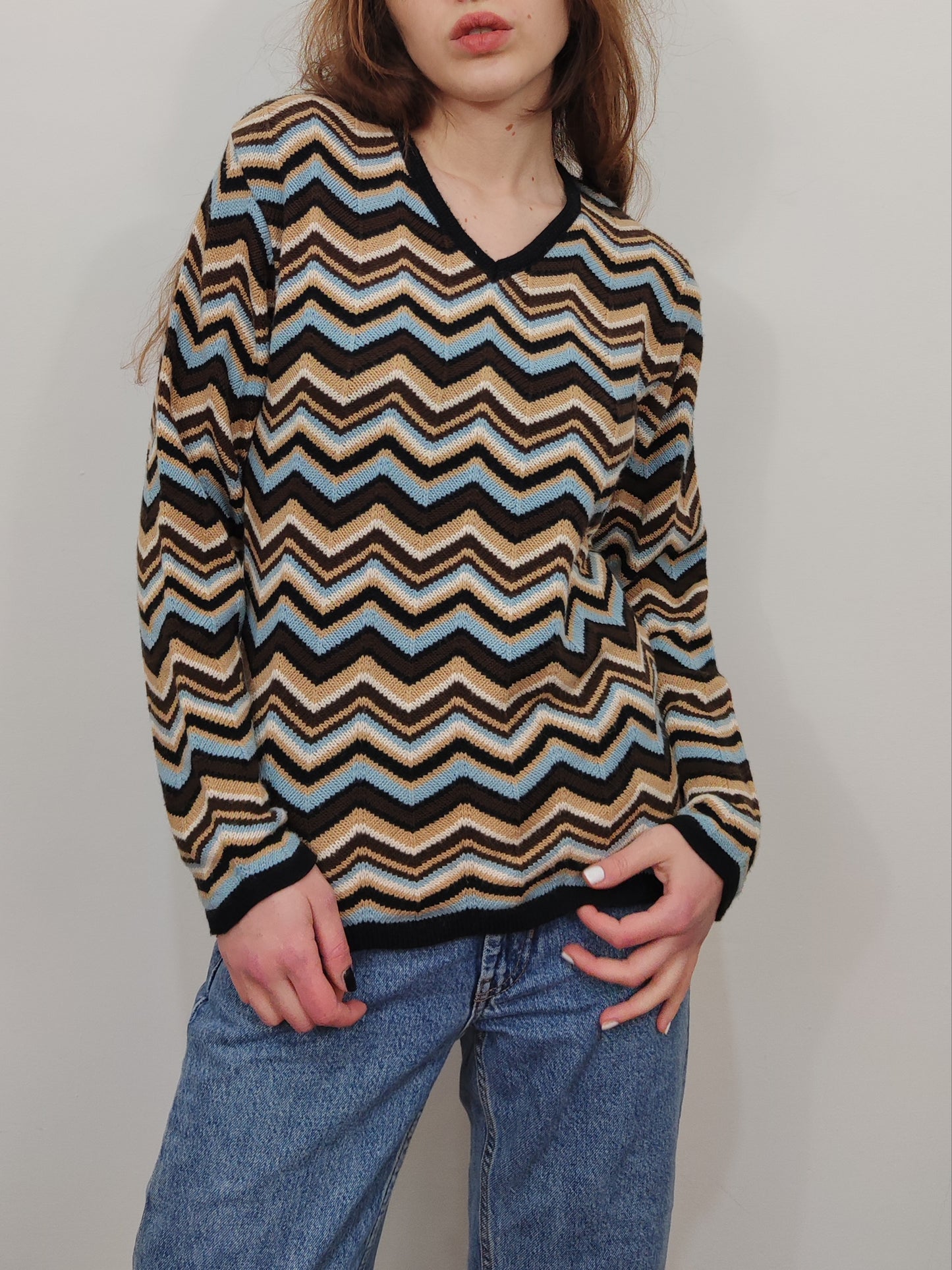 V-Neck Jumper