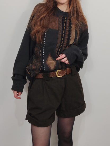 Low Waist Shorts - Size L