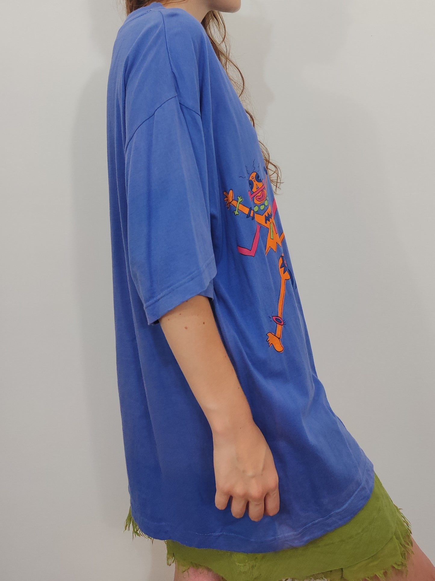 Tribal Dancers '90s Tee - Def.