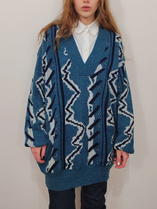 V-Neck Pullover