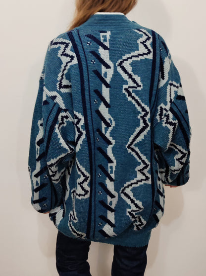 V-Neck Pullover