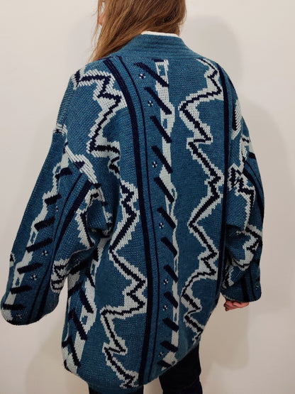 V-Neck Pullover