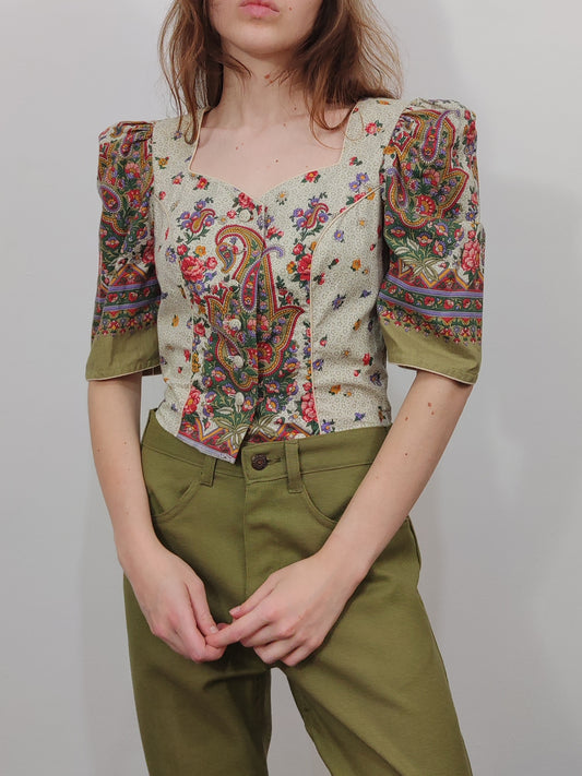 Vintage Top Island