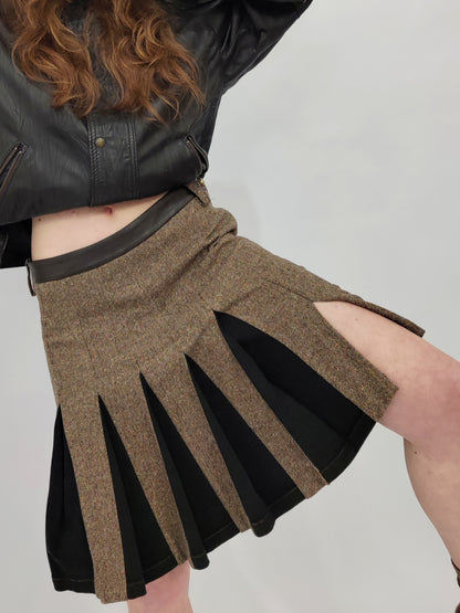D&amp;G Vintage Pleated Wool Skirt