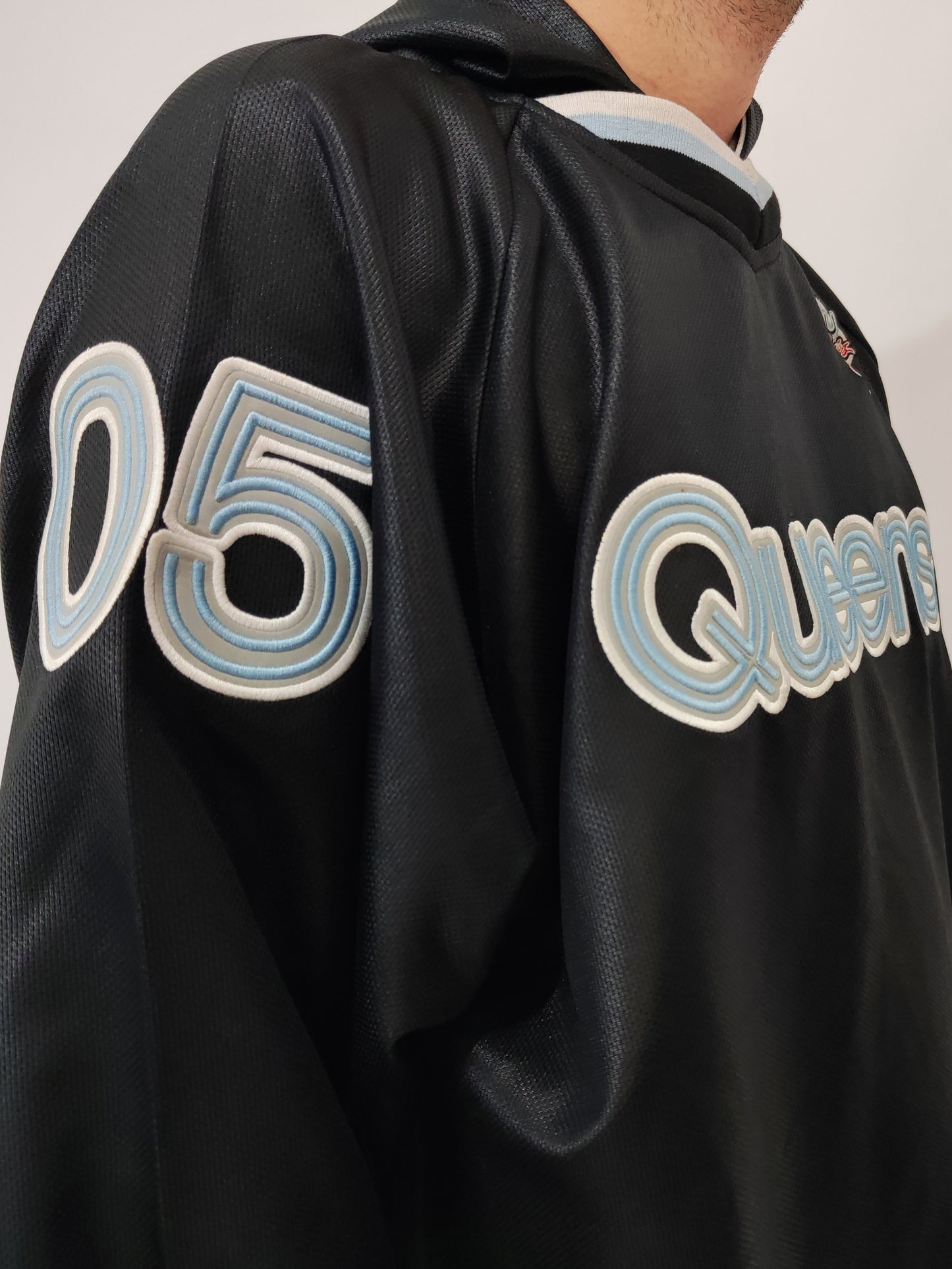 Fubu City Series Jersey - Queens XL
