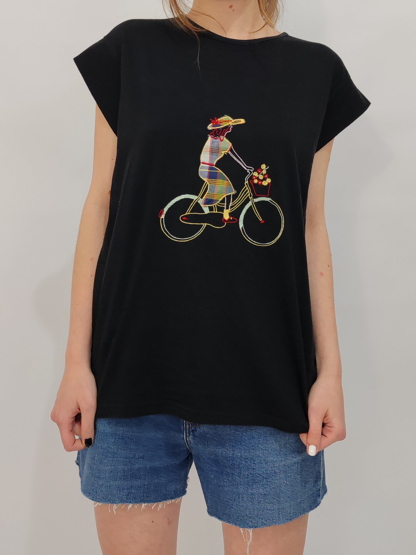 '80s Embroidered Cycle Top