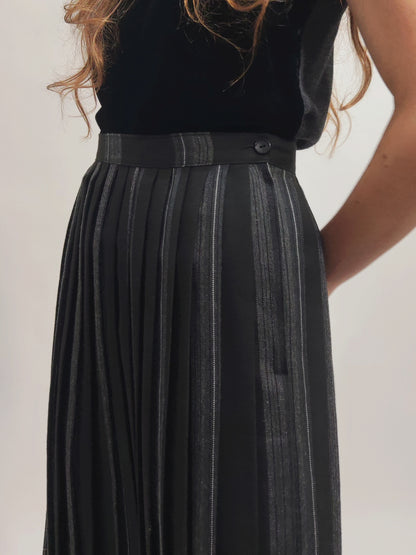 '90s Vintage Wool Charcoal Pleated Skirt - 44IT