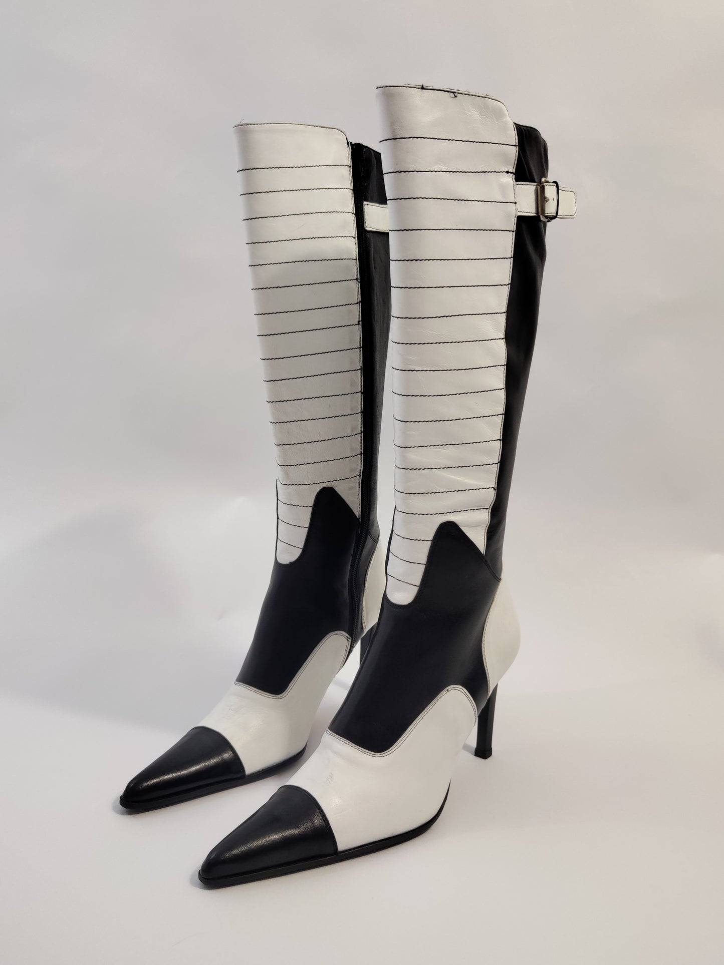 Y2K Vintage Deadstock Black & White Boots