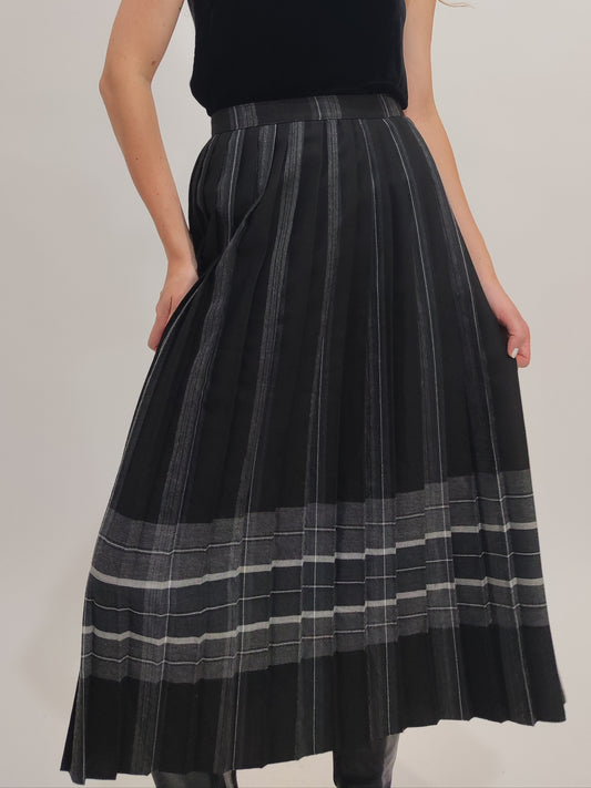 '90s Vintage Wool Charcoal Pleated Skirt - 44IT