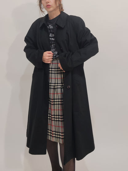 '80s Reversible Black Trenchcoat -